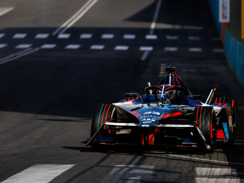 今年会体育-中国无人机国家队选拔赛在阿拉善盟举行